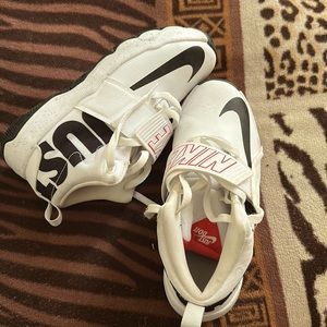 I am selling my basketball shoes because I stopped playing basketball